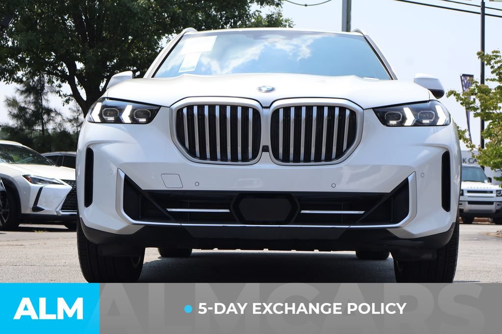 Used 2024 BMW X5 sDrive40i w/ Premium Package RWD image 3