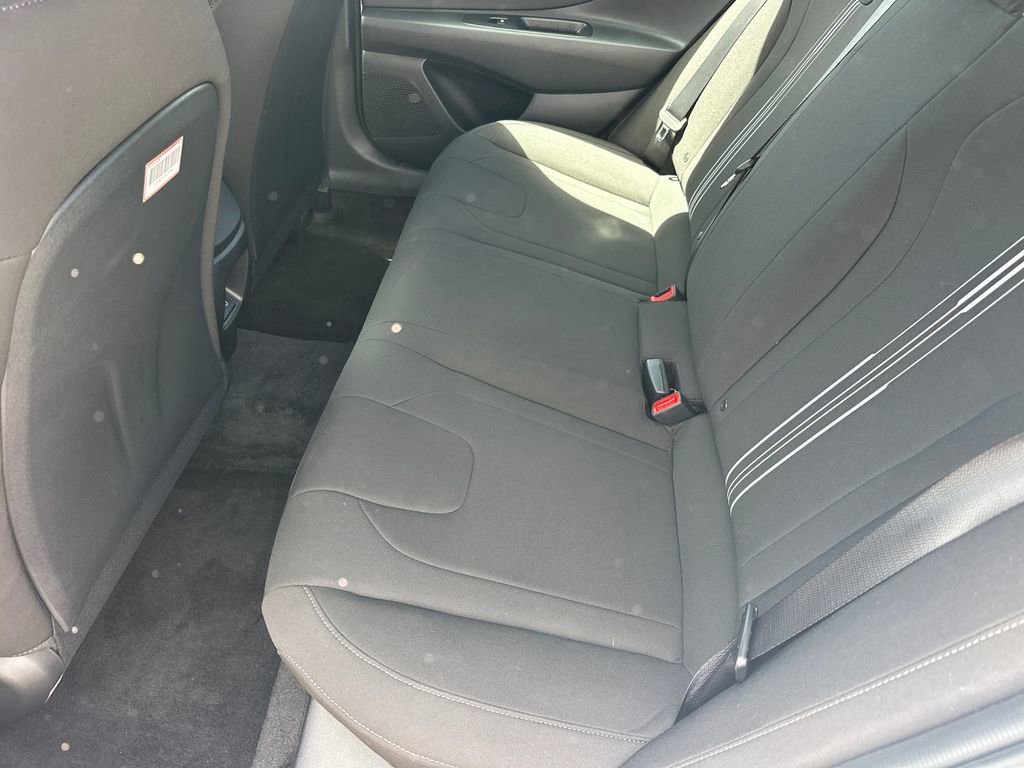 Used 2025 Hyundai Elantra Sport image 20