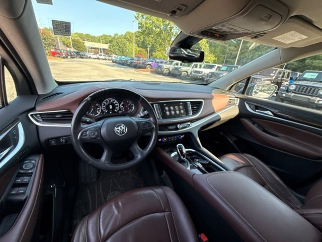 Used 2018 Buick Enclave Avenir w/ Avenir Technology Package AWD/4WD image 13