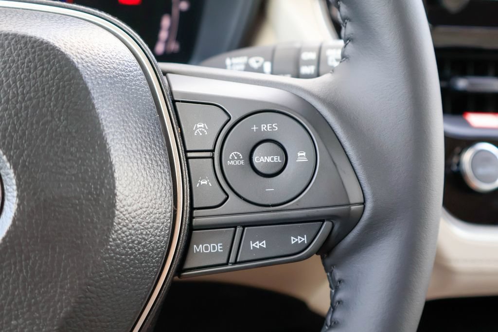 New 2026 Toyota Corolla Cross LE FWD image 11