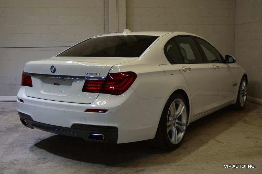 Used 2014 BMW 740i image 4