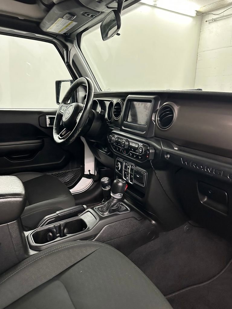 Used 2018 Jeep Wrangler Unlimited Sport S image 34
