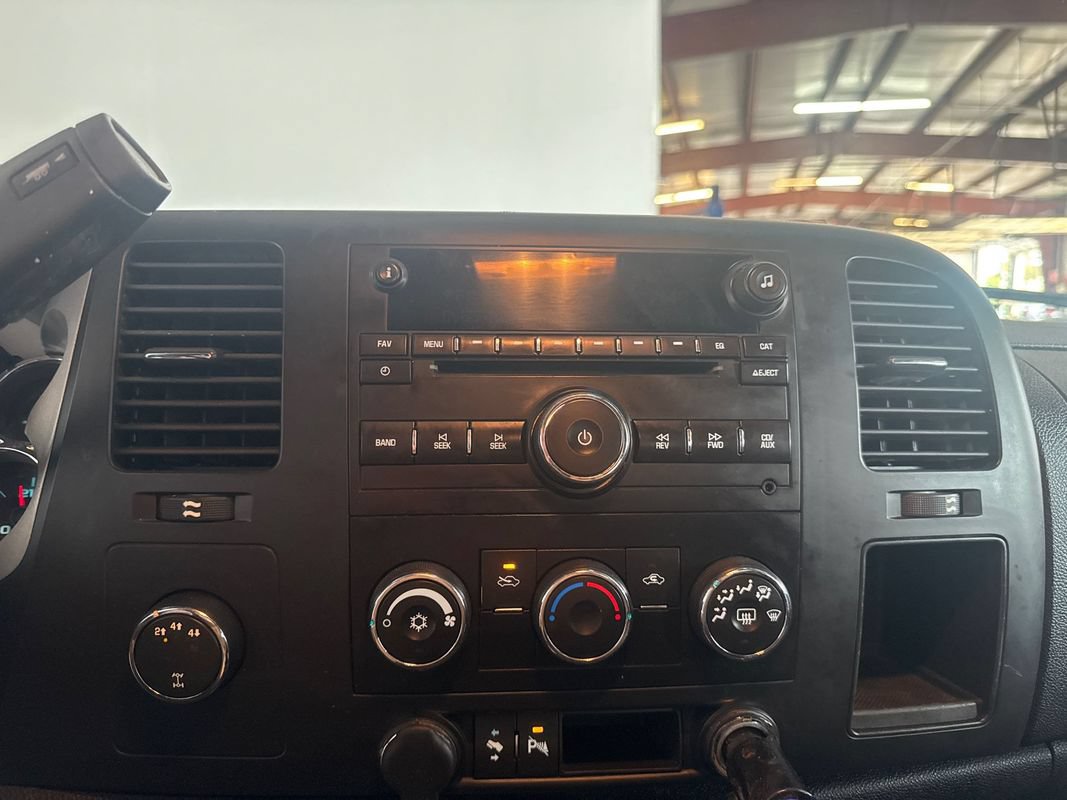Used 2008 GMC Sierra 3500 SLE w/ Convenience Package AWD/4WD image 14