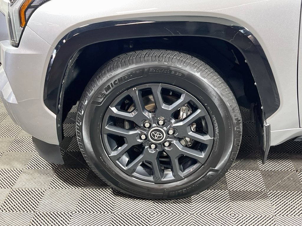 Certified 2023 Toyota Sequoia Platinum AWD/4WD image 28
