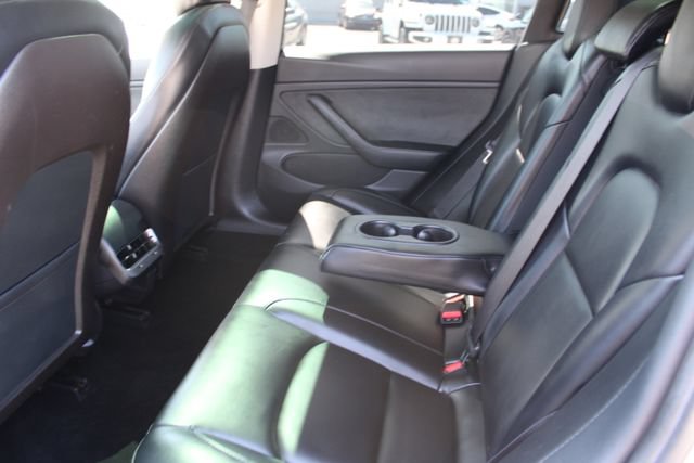 Used 2020 Tesla Model 3 Long Range AWD/4WD image 32