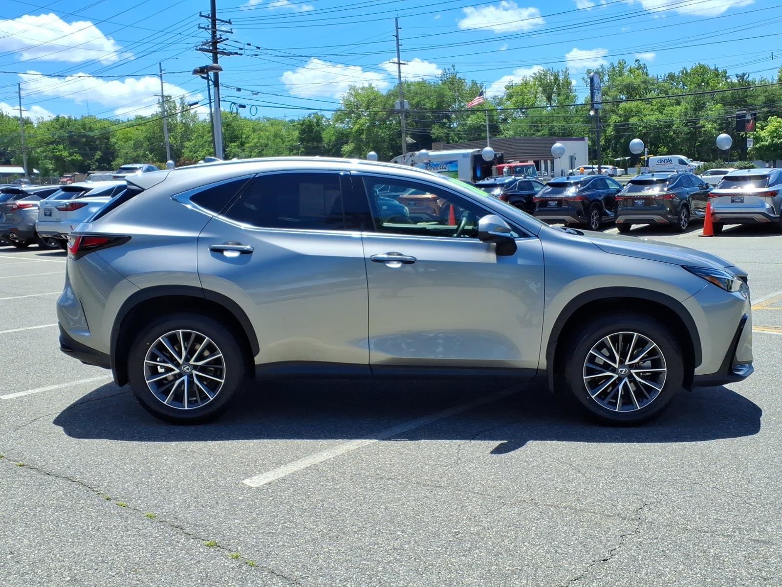 Certified 2022 Lexus NX 350 AWD image 8