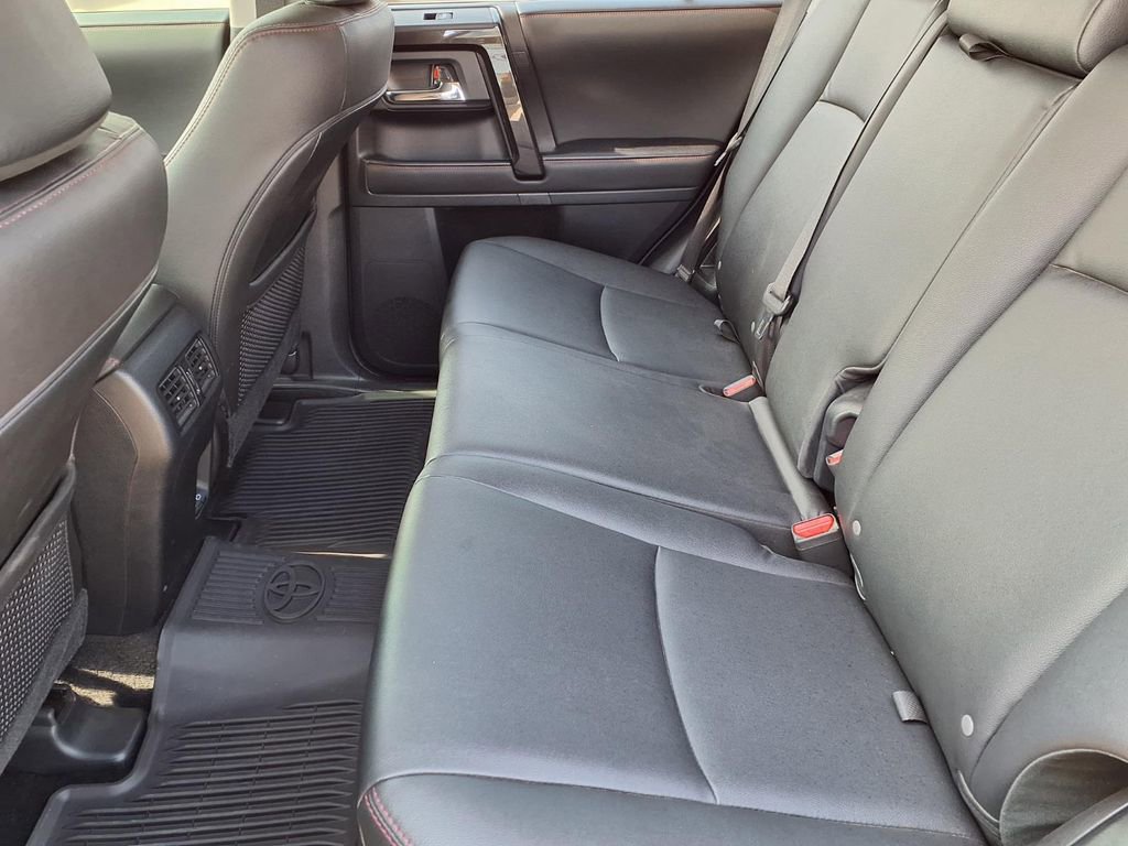 Used 2024 Toyota 4Runner TRD Off-Road Premium AWD/4WD image 11