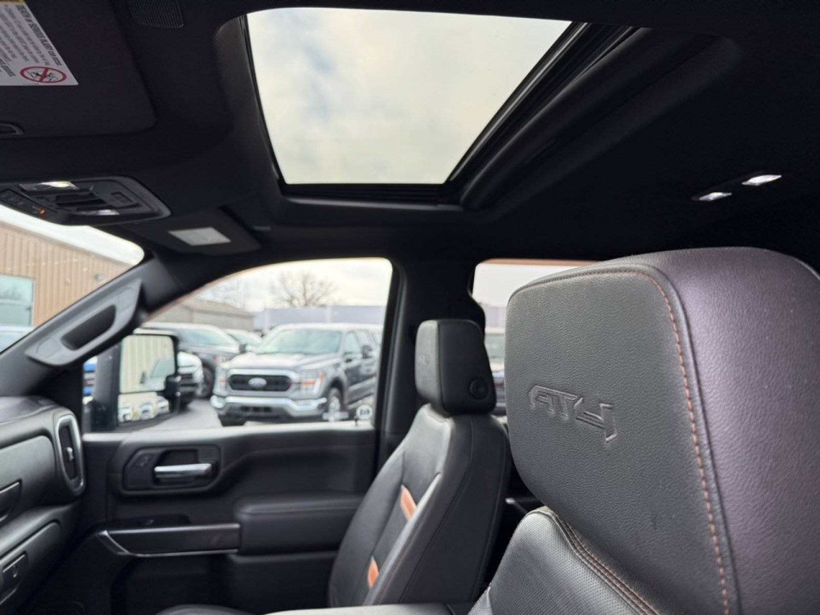 Used 2022 GMC Sierra 2500 AT4 w/ AT4 Preferred Package image 42