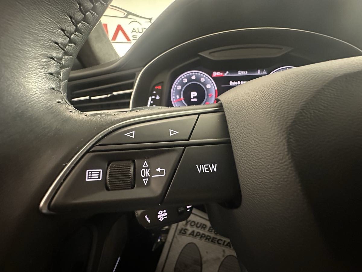 Used 2019 Audi Q8 Prestige AWD/4WD image 34