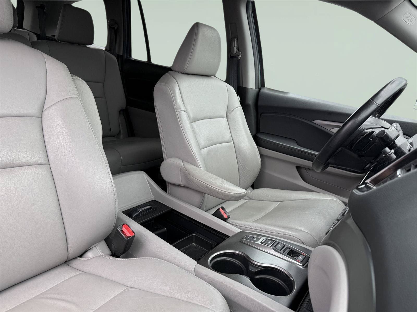 Used 2022 Honda Pilot Special Edition image 26