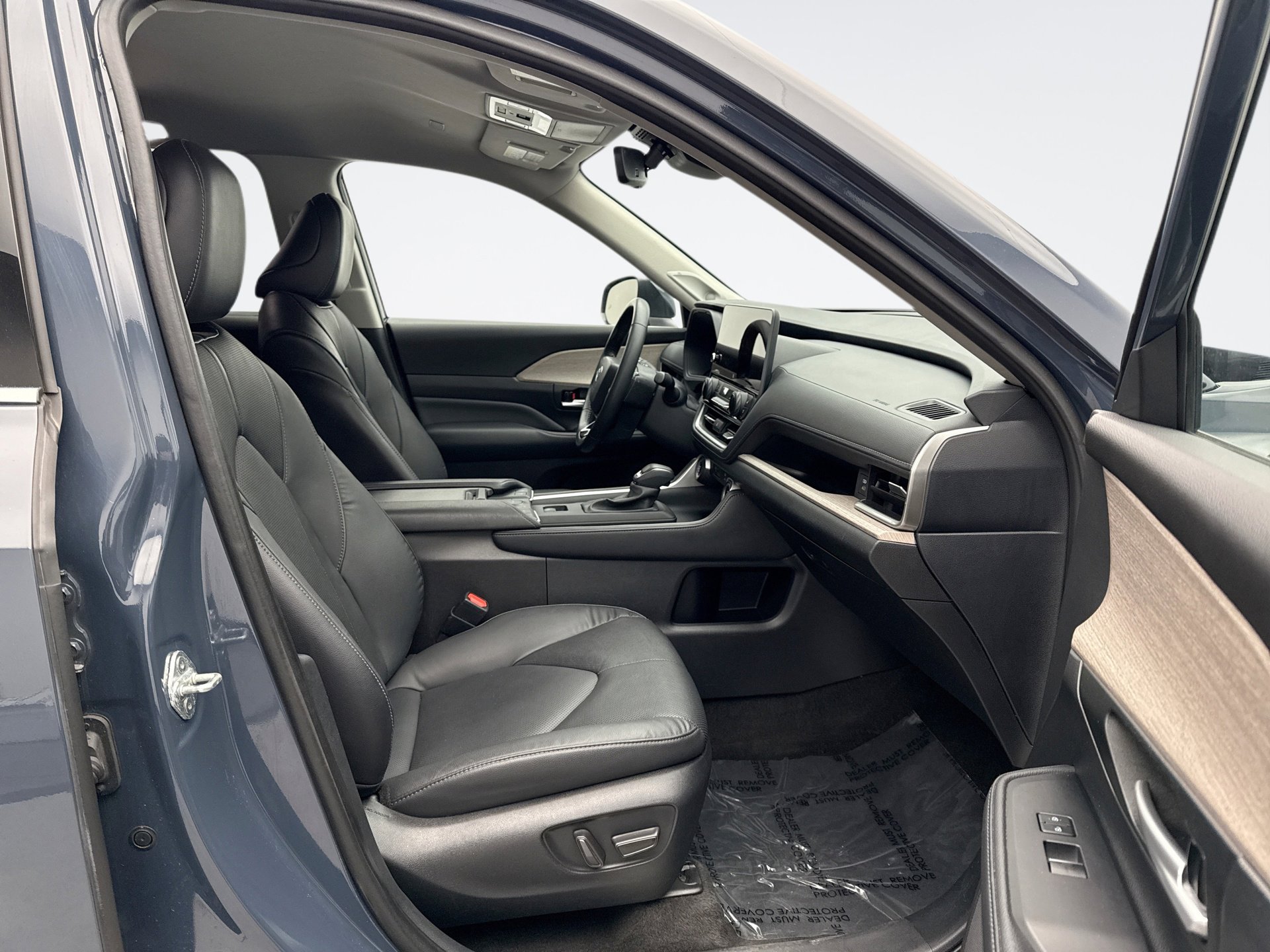 Used 2024 Toyota Grand Highlander AWD image 18