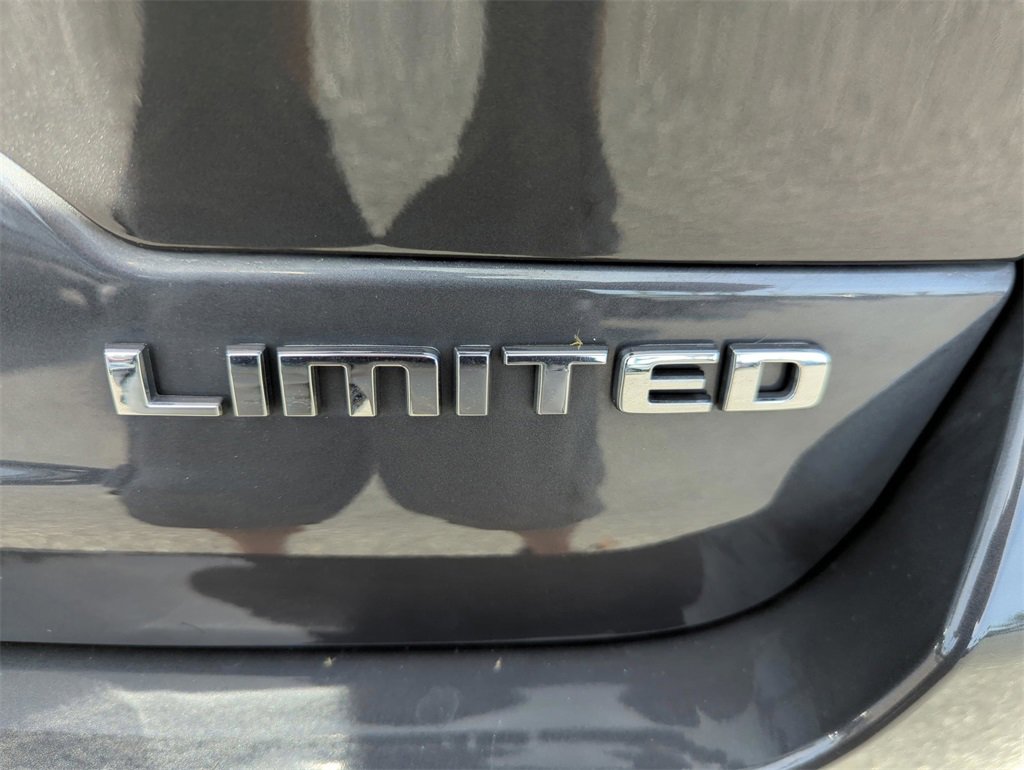 Used 2022 Jeep Grand Cherokee Limited image 17