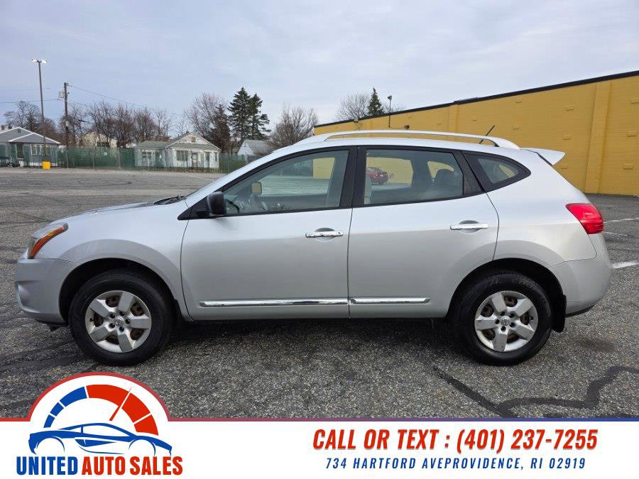 Used 2015 Nissan Rogue S w/ Convenience Package image 2
