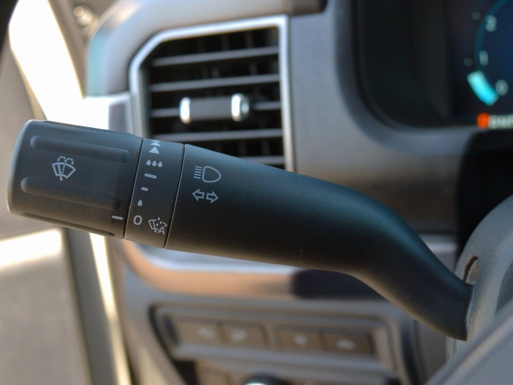 Used 2024 Ford F150 Platinum w/ Equipment Group 702A High image 18