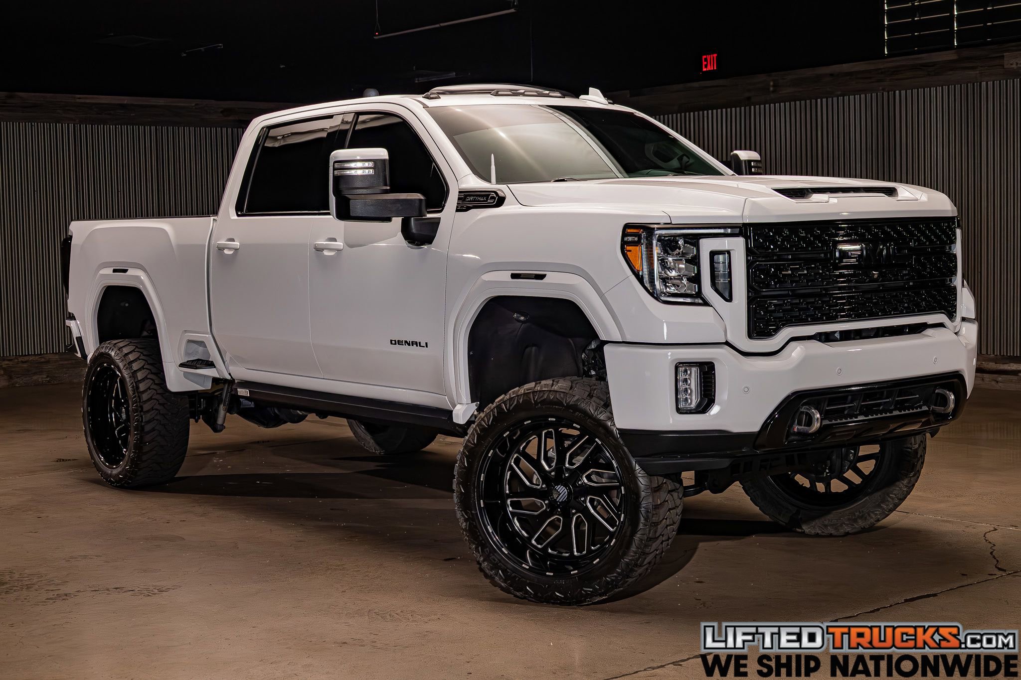 Used 2020 GMC Sierra 3500 Denali w/ Denali Ultimate Package AWD/4WD image 1