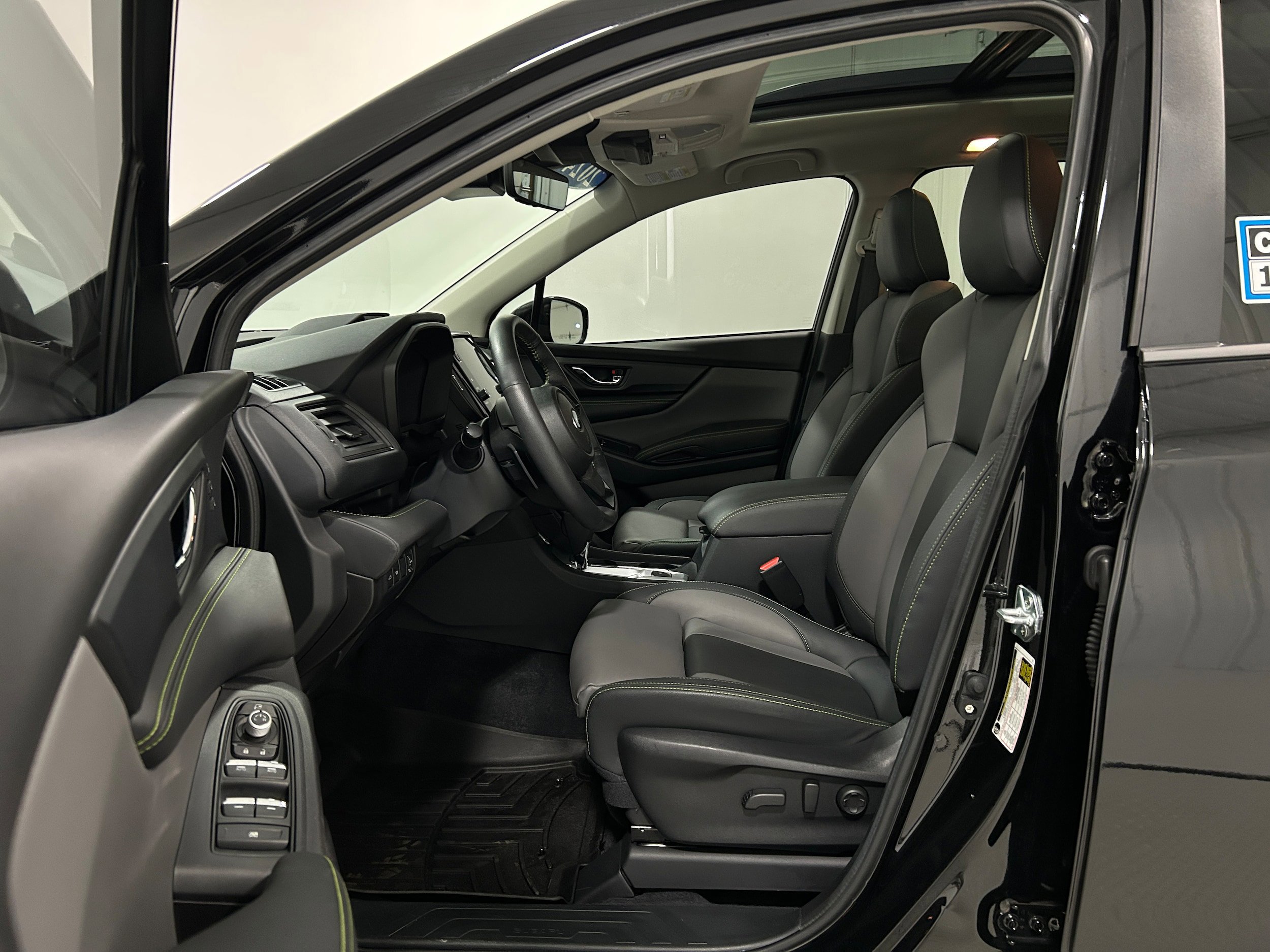 Used 2024 Subaru Ascent Onyx Edition Limited image 4
