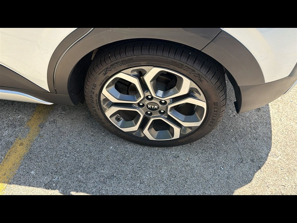 Used 2020 Kia Soul X-Line FWD image 24