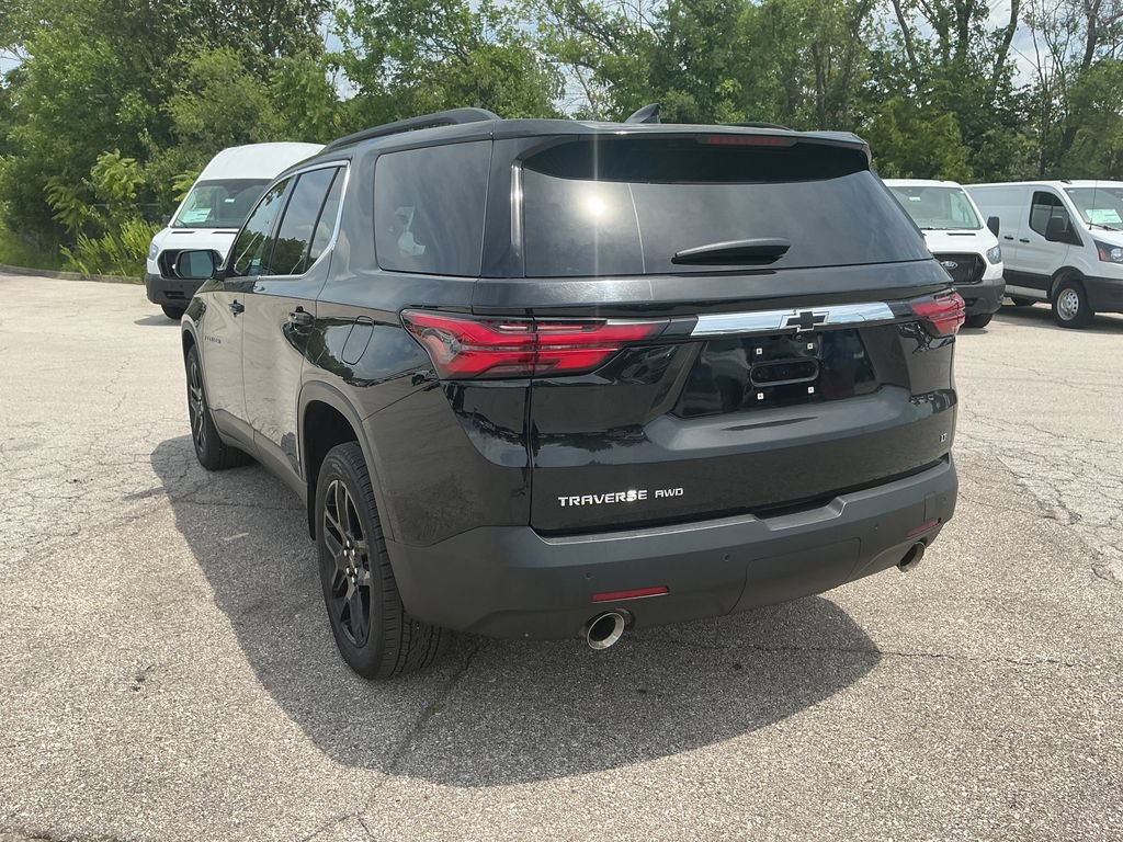 Used 2023 Chevrolet Traverse LT AWD/4WD image 2