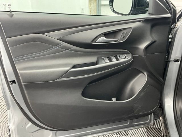 Used 2025 Buick Envista Sport Touring FWD image 15