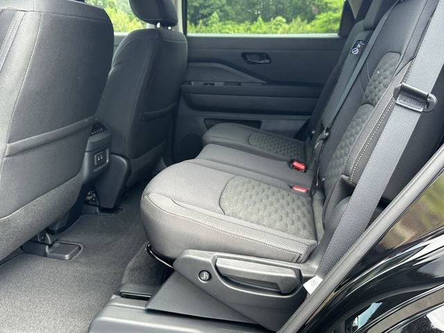 New 2026 Nissan Pathfinder SV AWD/4WD image 17
