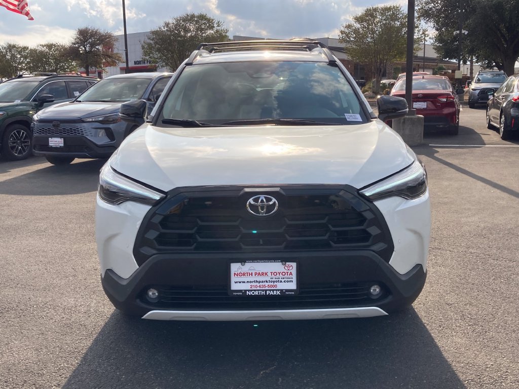 New 2026 Toyota Corolla Cross XLE FWD image 2