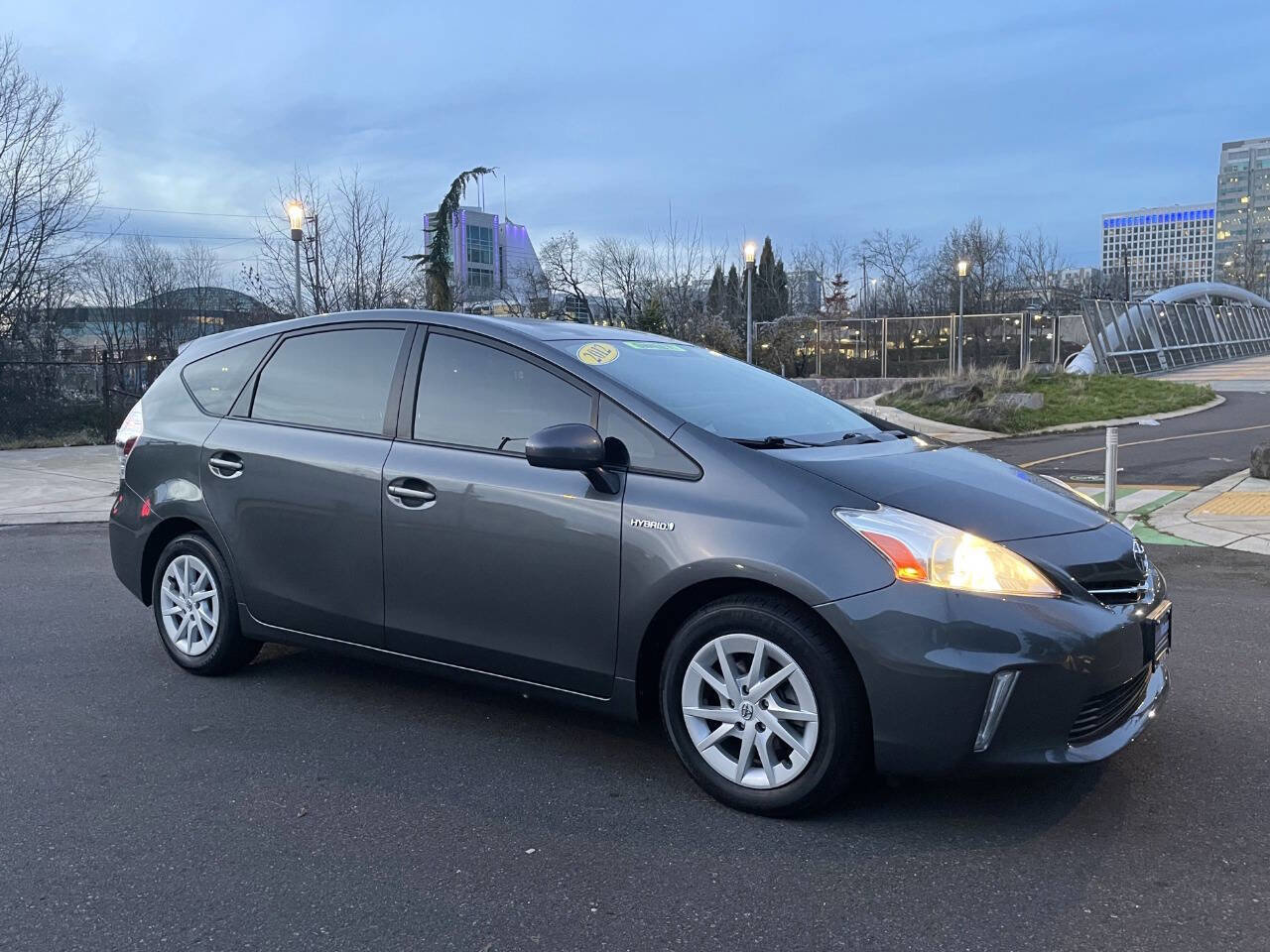 Used 2012 Toyota Prius V Three image 5