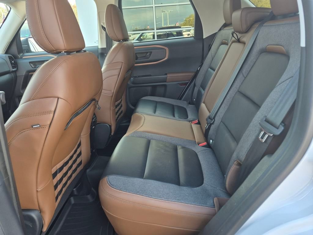 Used 2021 Ford Bronco Sport Outer Banks w/ Outer Banks Package (96D) image 12