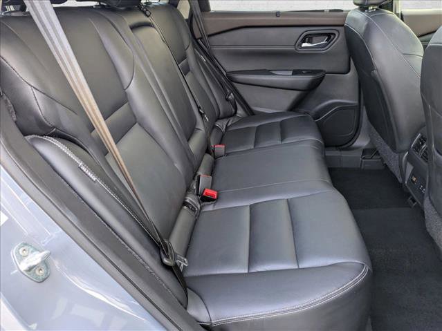 Used 2023 Nissan Rogue SL w/ SL Premium Package image 21