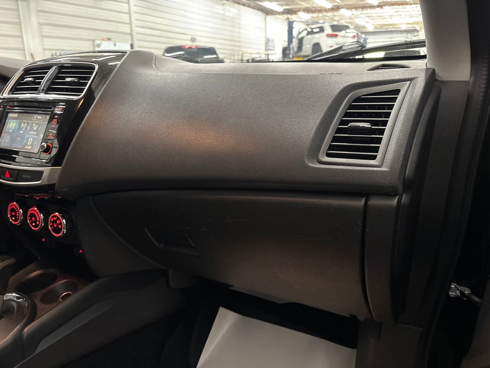 Used 2017 Mitsubishi Outlander Sport SEL AWD/4WD image 30