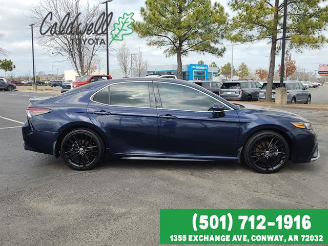 Used 2022 Toyota Camry XSE image 4