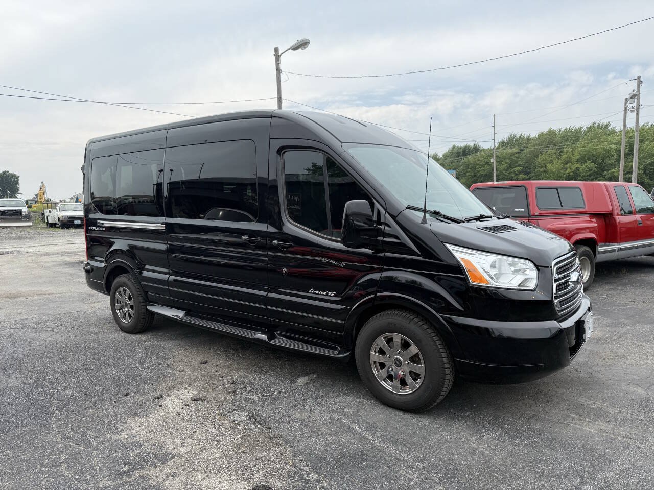 Used 2018 Ford Transit 250 148 Medium Roof w/ Exterior Upgrade Package RWD image 7