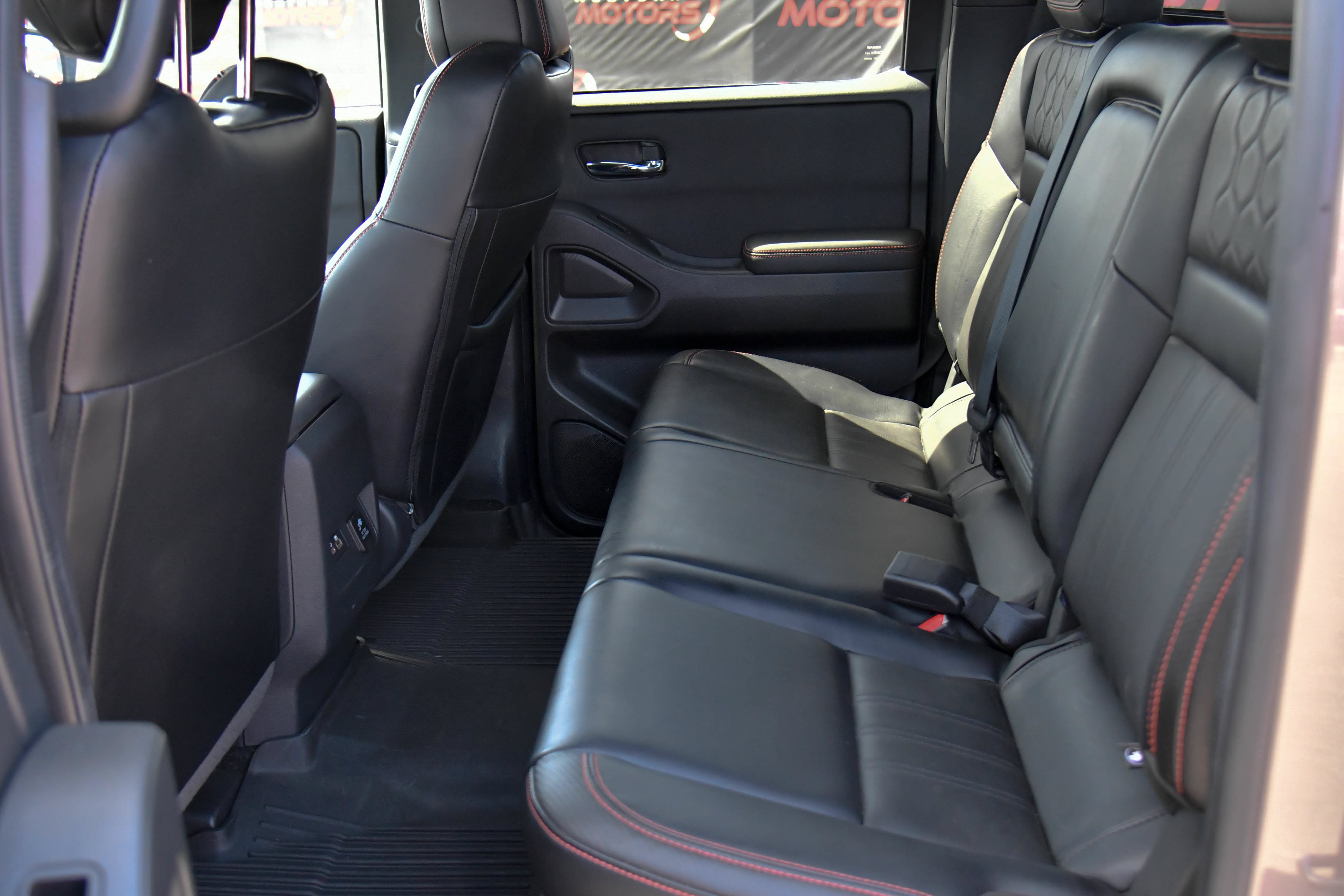 Used 2023 Nissan Frontier PRO-4X w/ Pro-4X Premium Package AWD/4WD image 43