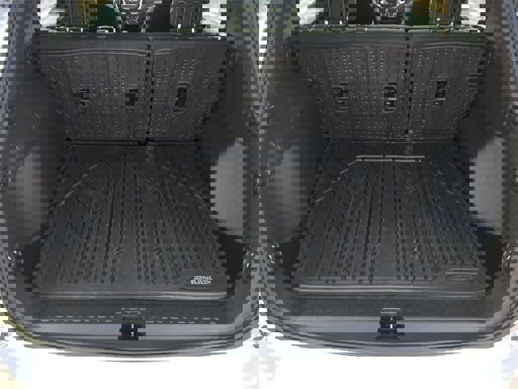 Used 2020 Chevrolet Equinox LT w/ Driver Convenience Package image 31