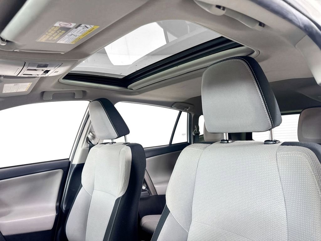 Used 2018 Toyota RAV4 XLE w/ Plus Extra Value Package FWD image 24