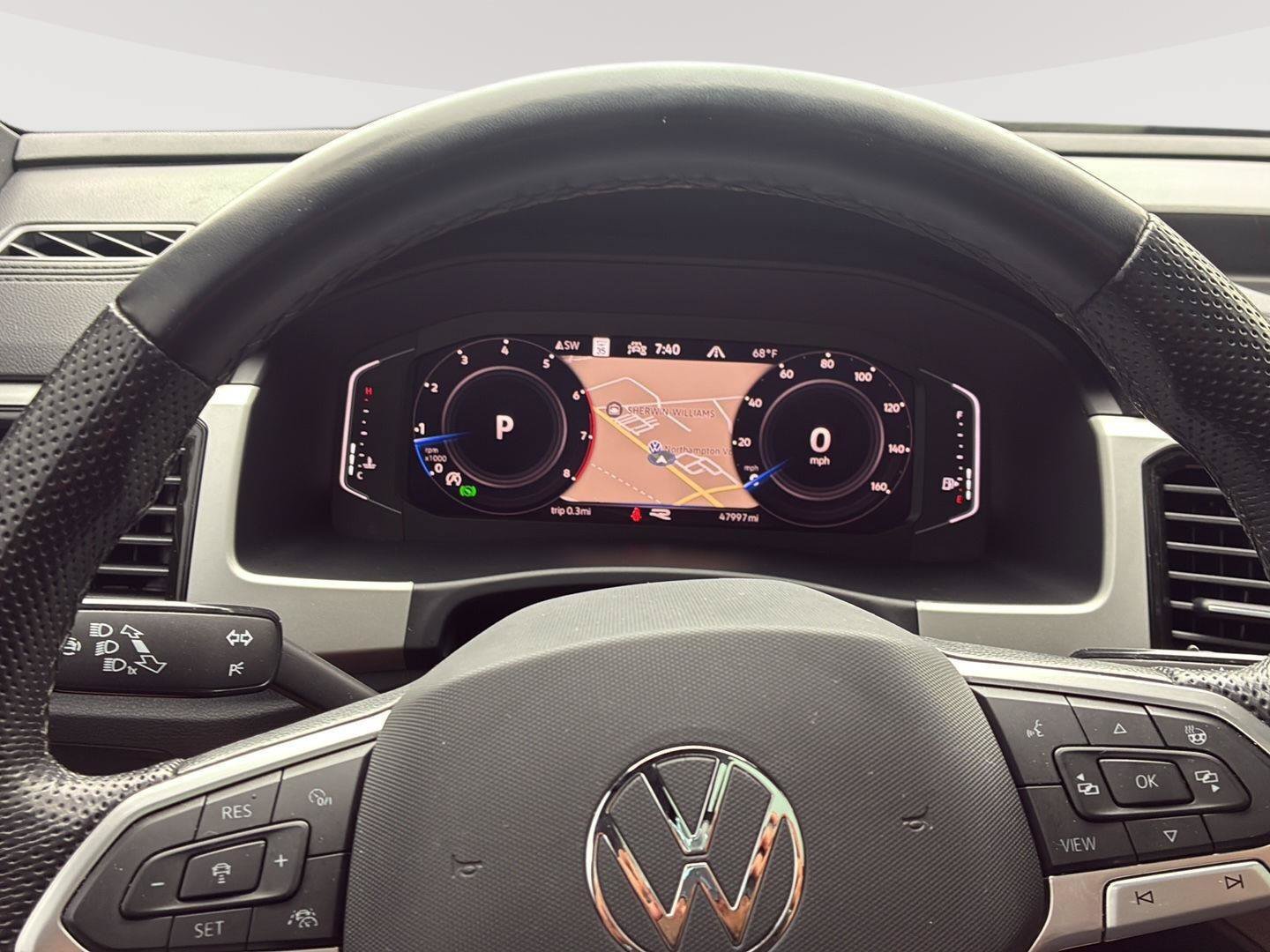 Used 2023 Volkswagen Atlas Cross Sport SEL R-Line AWD/4WD image 38