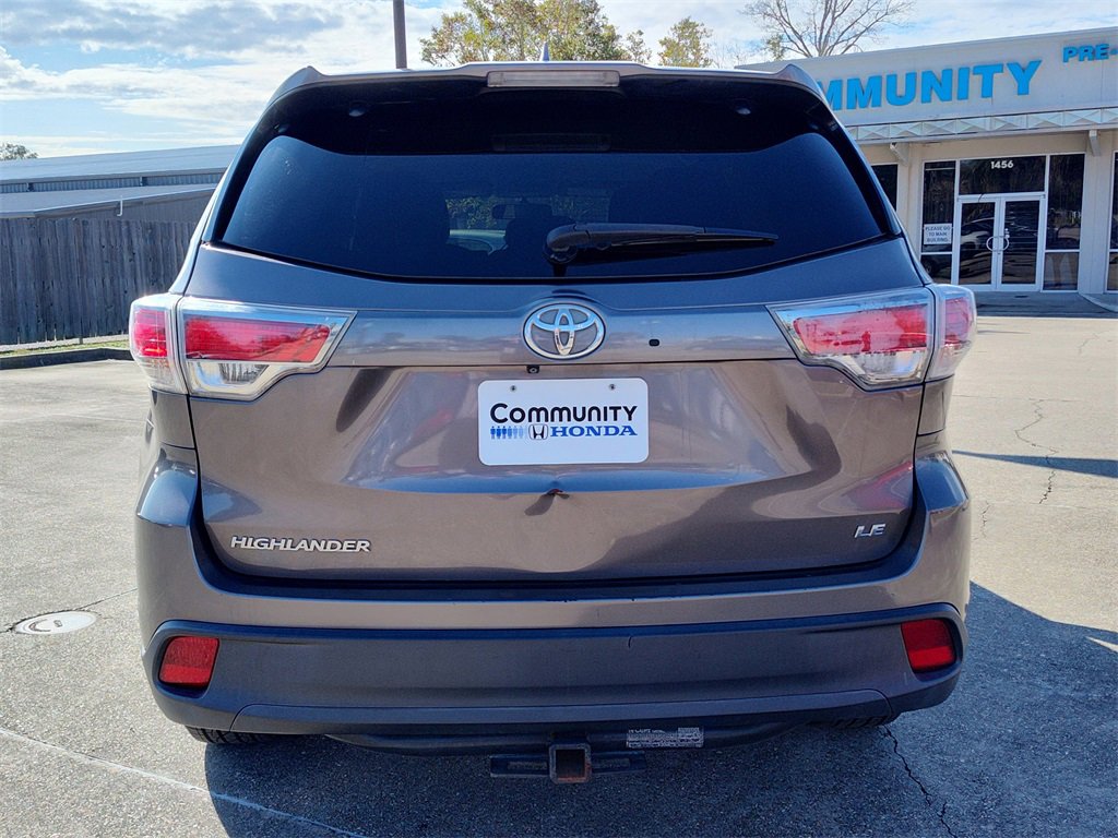 Used 2014 Toyota Highlander LE image 7