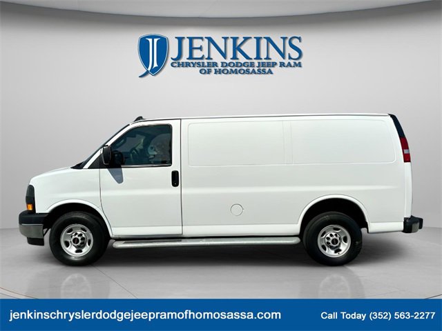 Used 2024 GMC Savana 2500 w/ Driver Convenience Package image 5