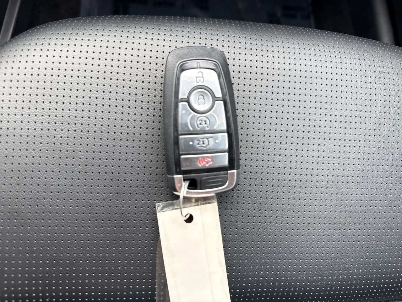 Used 2025 Ford Escape Platinum AWD/4WD image 25