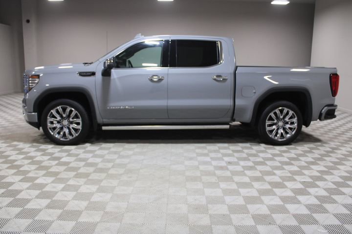 Used 2025 GMC Sierra 1500 Denali w/ Denali Reserve Package image 9