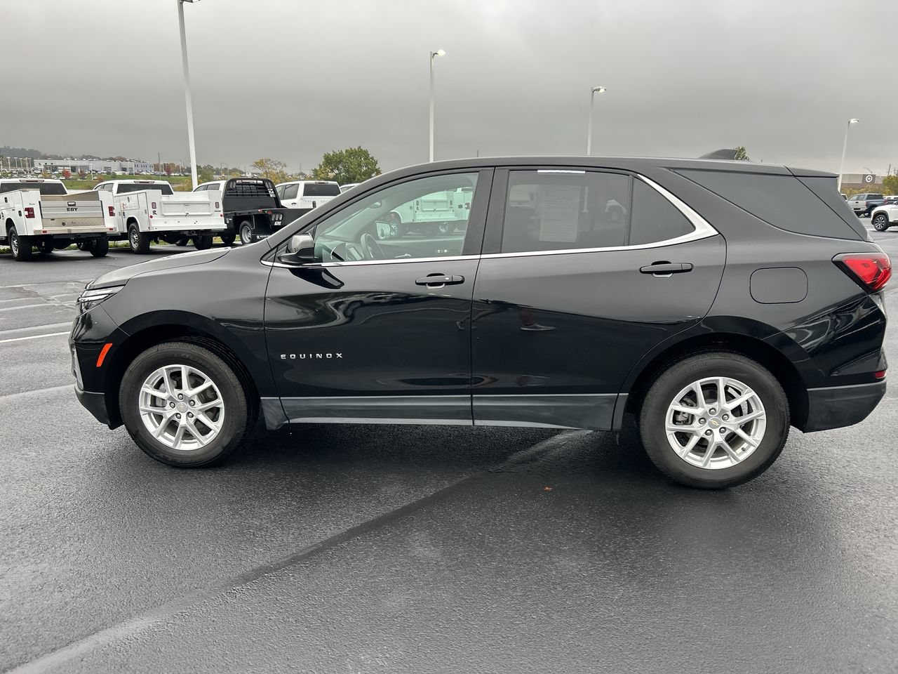 Used 2023 Chevrolet Equinox LT w/ Driver Convenience Package AWD/4WD image 4