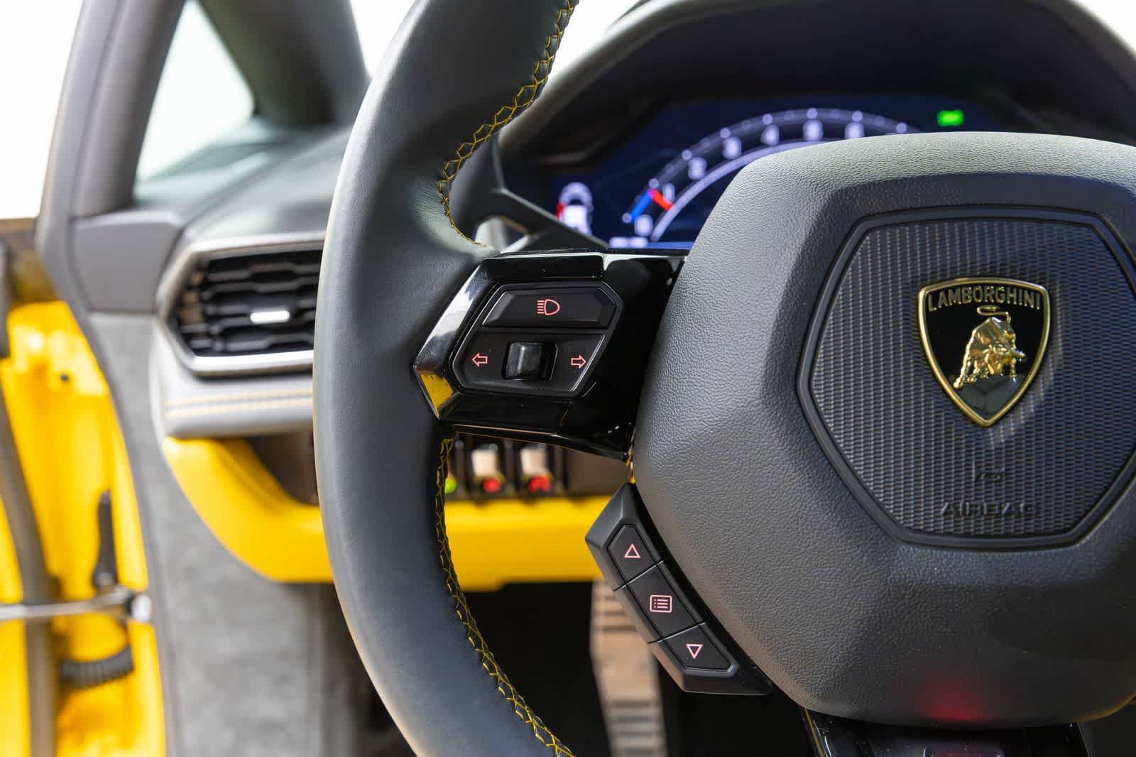 Used 2023 Lamborghini Huracan Tecnica RWD image 28