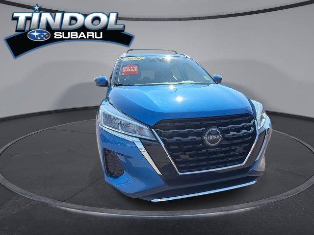 Used 2024 Nissan Kicks SV w/ Interior Electronics Package FWD image 2
