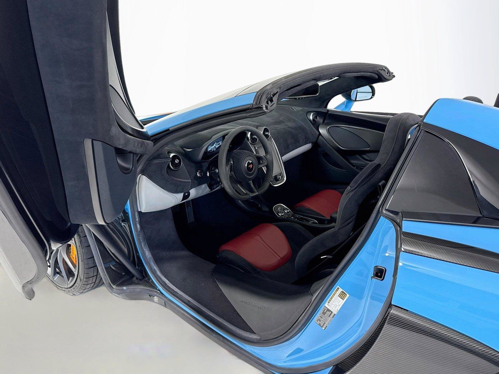 Used 2018 McLaren 570S Spider RWD image 11