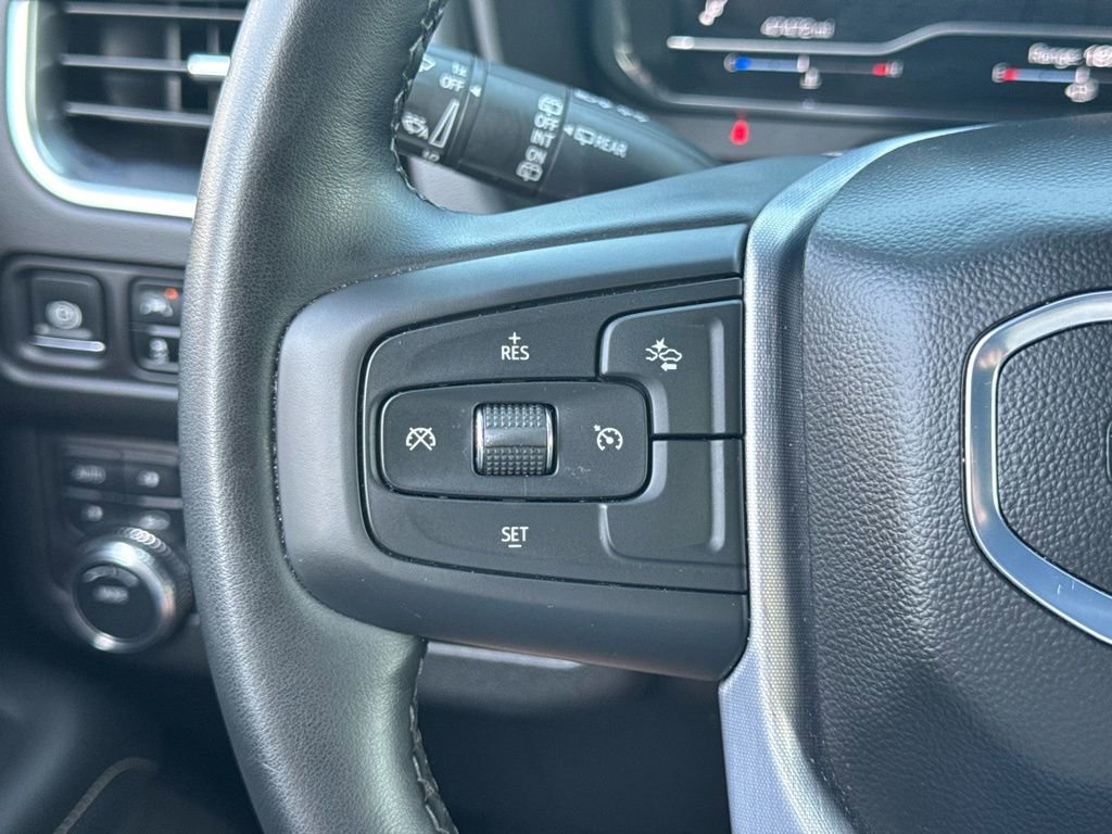 Used 2024 GMC Yukon SLT image 27