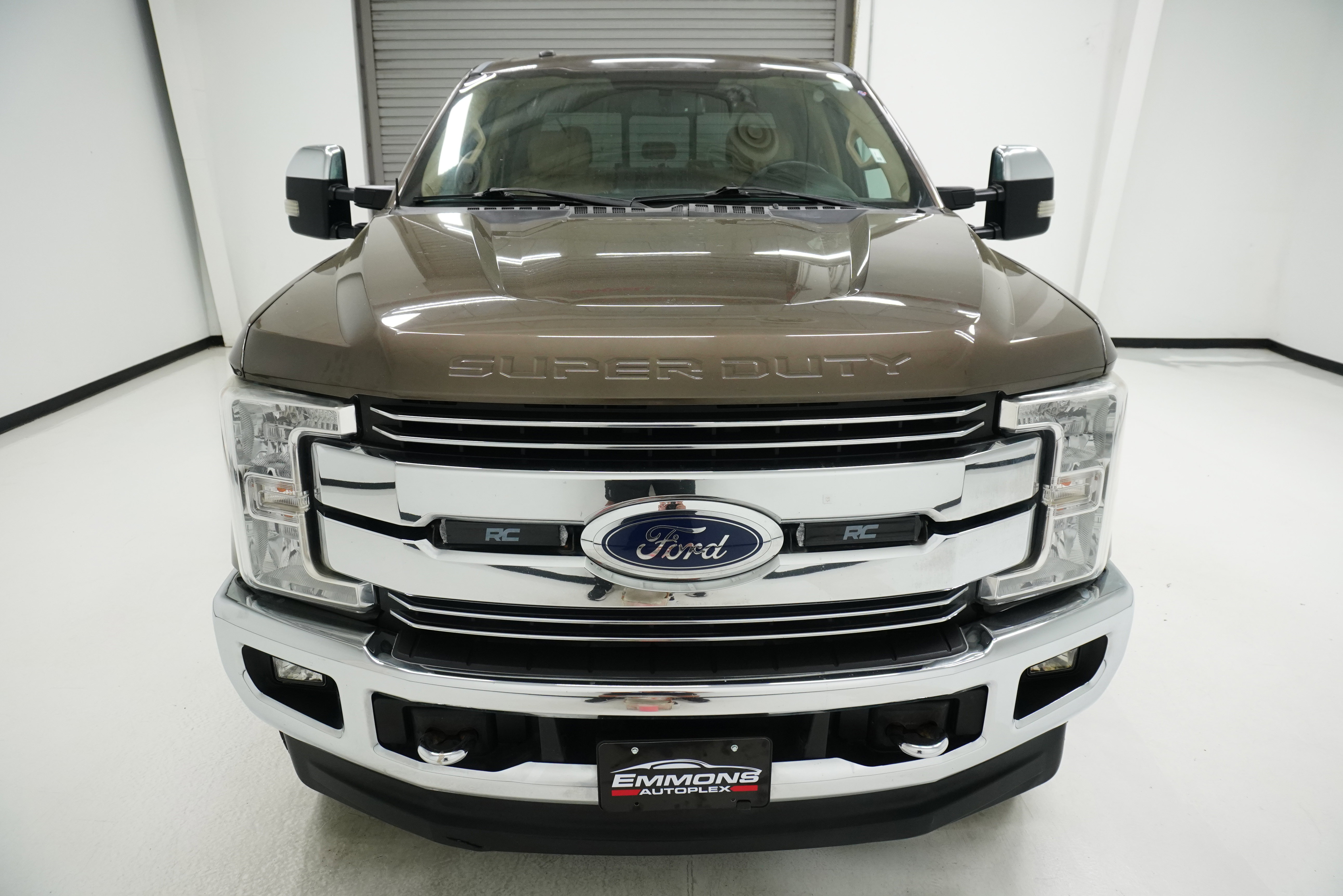 Used 2017 Ford F250 Lariat w/ Chrome Package AWD/4WD image 2
