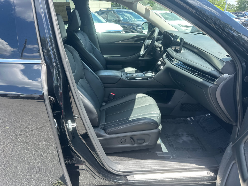 Certified 2023 INFINITI QX60 Luxe w/ Cargo Package FWD image 11