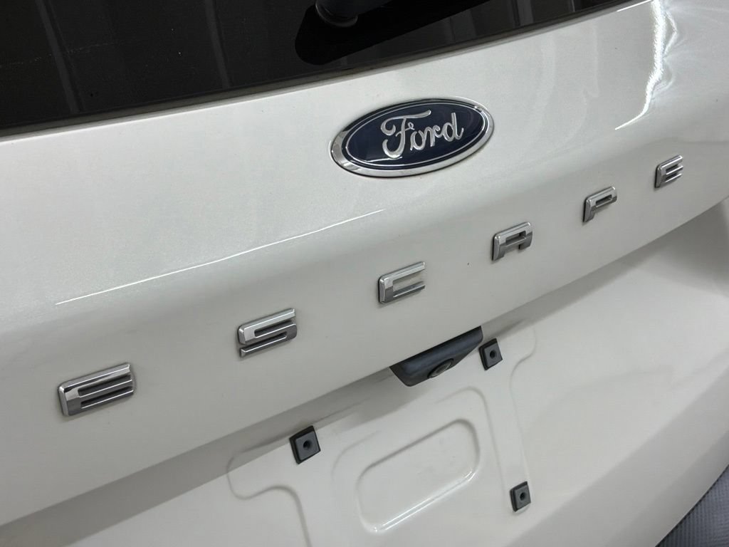 Used 2020 Ford Escape SE FWD image 22