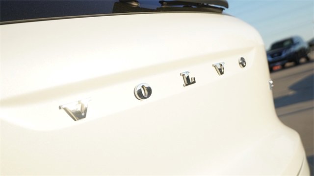 Used 2021 Volvo XC40 T5 Inscription w/ Advanced Package image 11