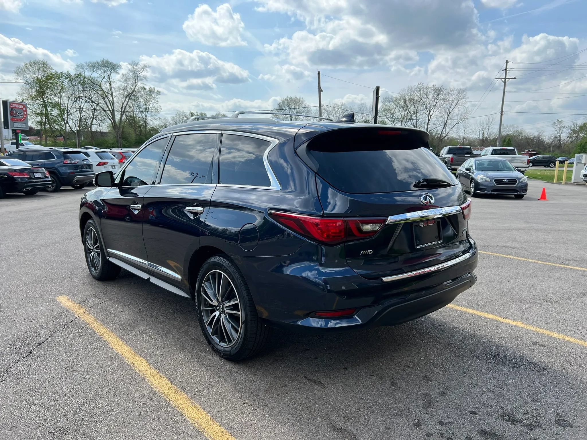 Used 2019 INFINITI QX60 Luxe w/ Sensory Package AWD/4WD image 7