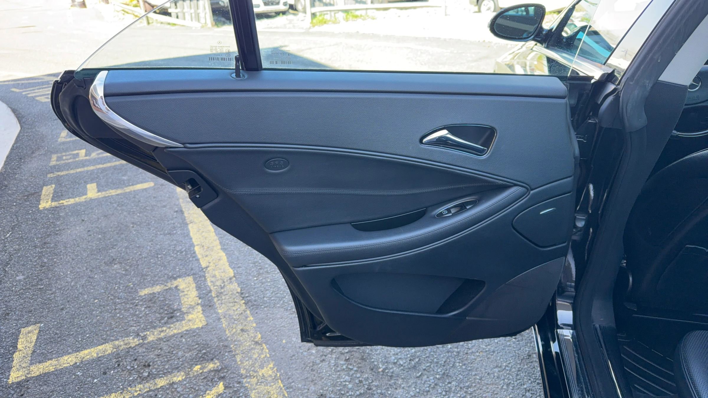 Used 2008 Mercedes-Benz CLS 550 image 14